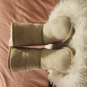 UGG Short Classic Boot Light Sand